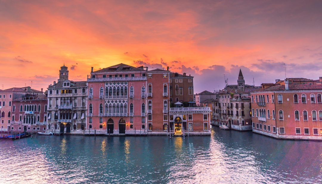 The Most Romantic Cities In The World Points With A Crew