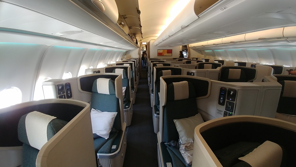 Cathay Pacific Business Class Review: 4 Short-Haul Flights, ICN-HKG-BKK ...