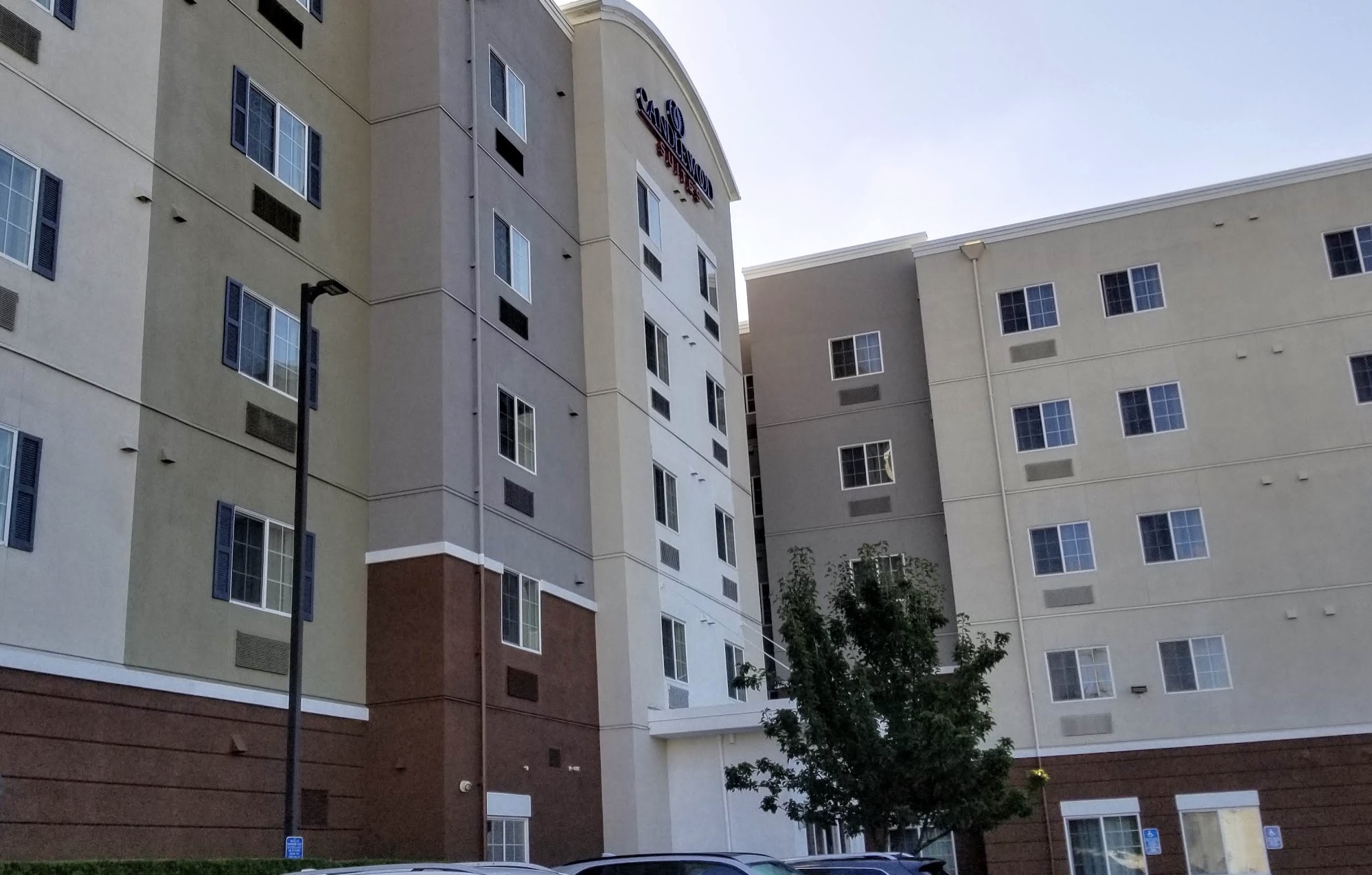 Candlewood Suites Portland Airport Pdx Exterior 2 