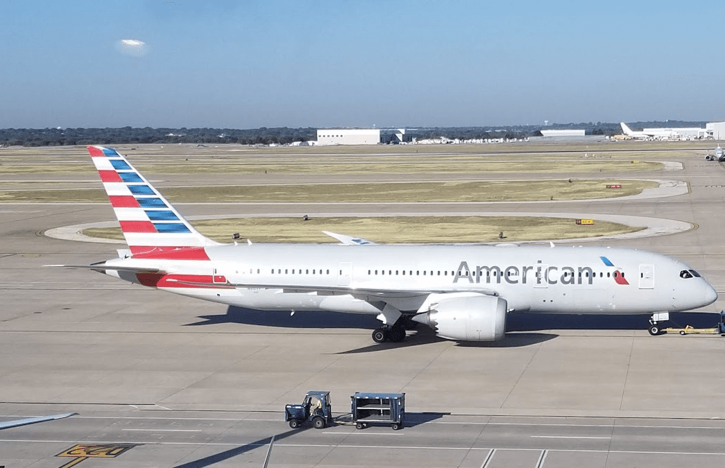 American Airlines Boeing 777-200 Business Class Review DFW-FRA