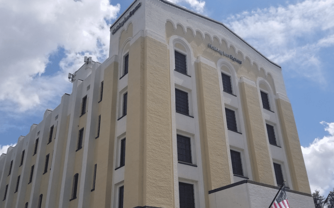 Holiday Inn Express San Antonio N-Riverwalk Area Hotel Review